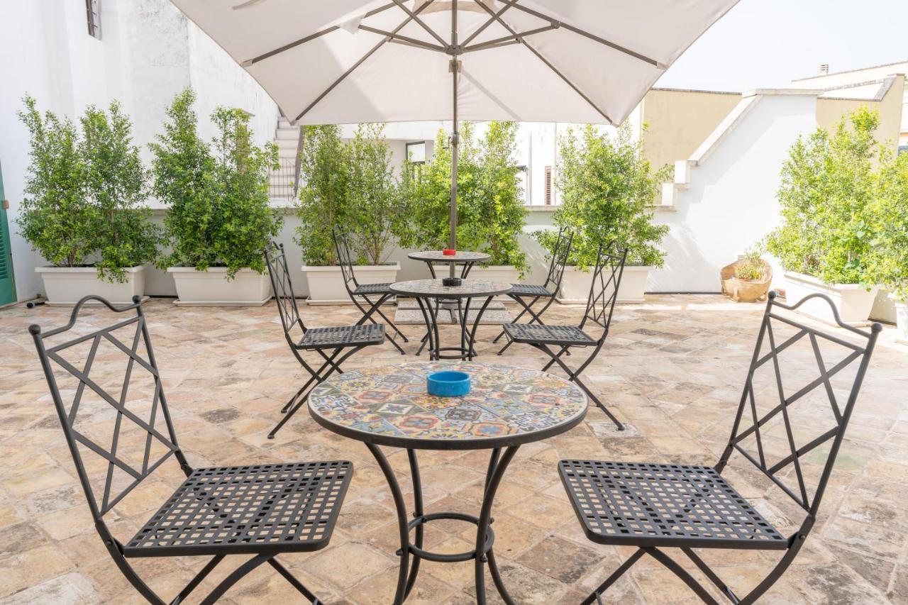 Il Cavaliere Al Borgo Antico Hotel Copertino Exterior photo